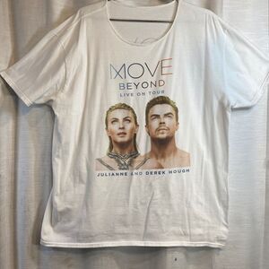 Julianne & Derek Hough MOVE BEYOND (Live On Tour)